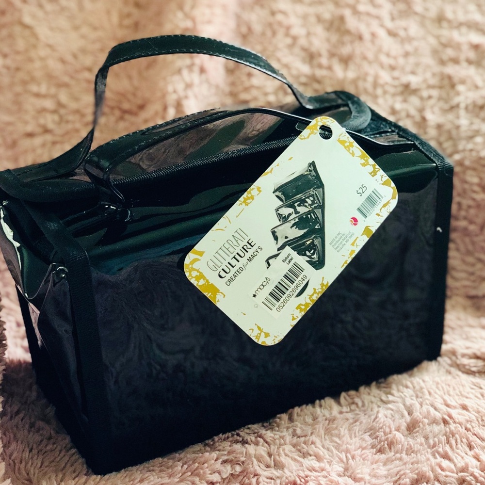 Black/Clear Macy’s cosmetic/travel bag ✈️ NWT